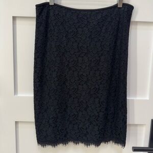 Diane Von Furstenberg Elegant Black Lace Skirt, size 10. GUC